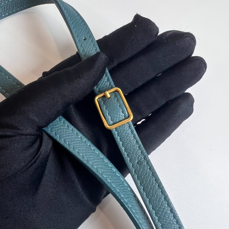 CELINE 綠鯰魚包NANO-6