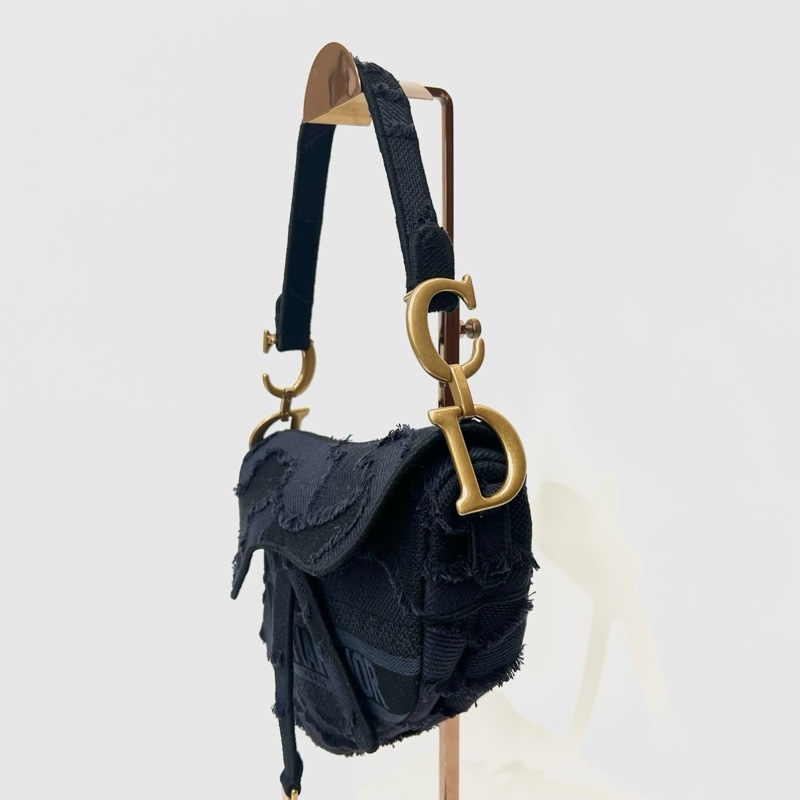 Dior 深藍刺繡霧金釦手提馬鞍包-3