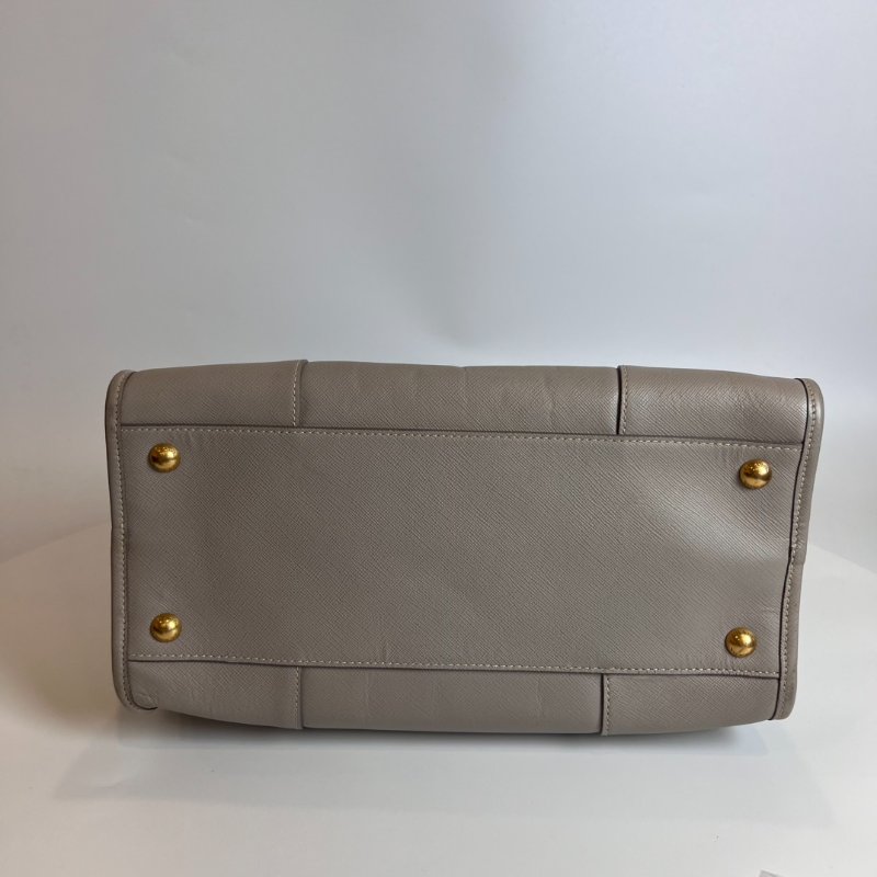 PRADA 灰十字防刮殺手包-4