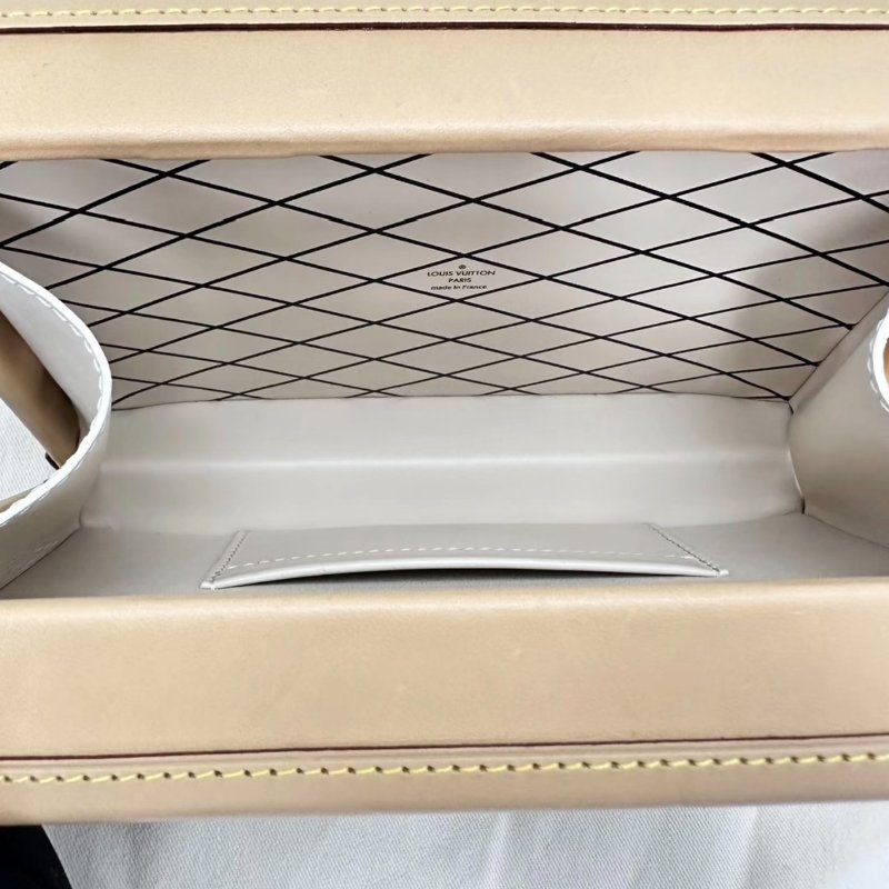 LV 1854限量款藍色丹寧petite malle硬盒子20*12.5*5 99新配件盒子塵袋-1