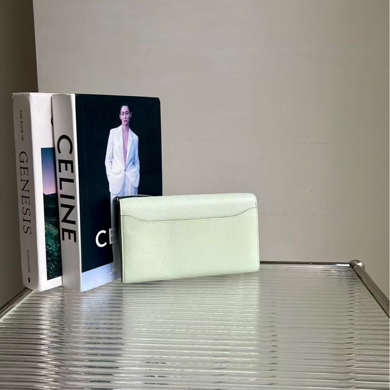 💚閒置🆕 Hermes/愛馬仕康康 constance to go 牛油果綠,銀扣 Epsom 皮 B 刻,尺寸:20.5*12cm-1