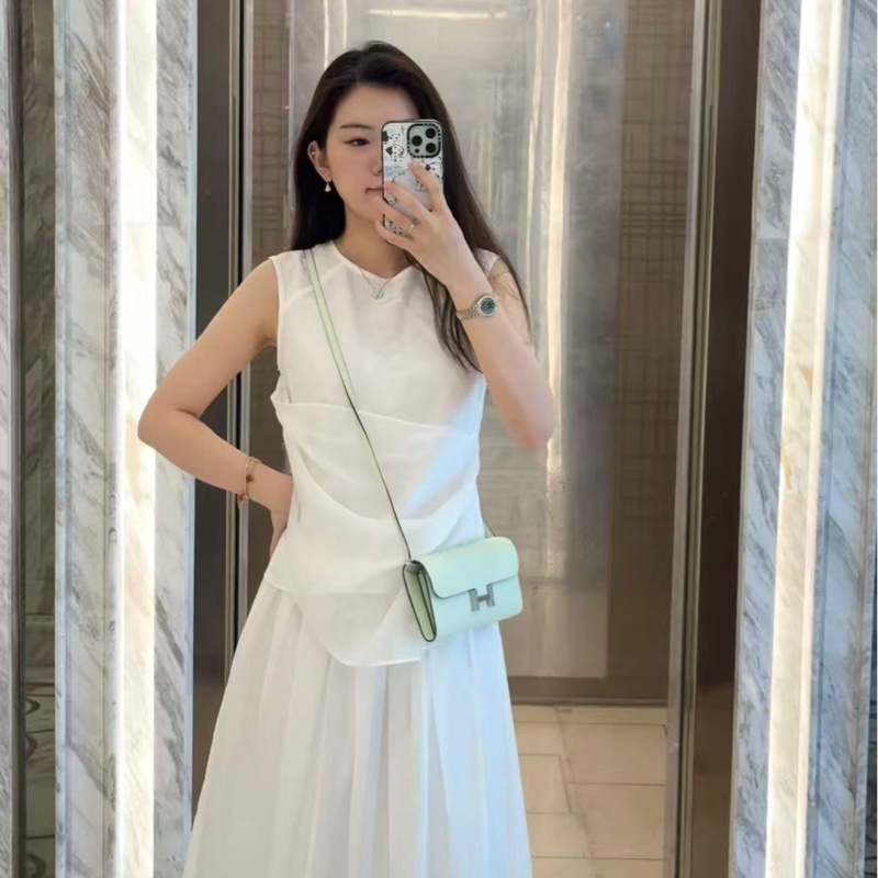 💚閒置🆕 Hermes/愛馬仕康康 constance to go 牛油果綠,銀扣 Epsom 皮 B 刻,尺寸:20.5*12cm-2