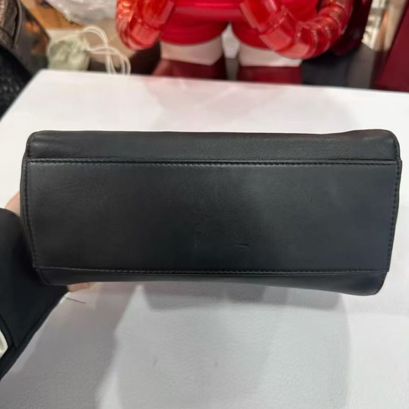 Fendi peekaboo小號 23*14*10 98新 配件塵袋-2