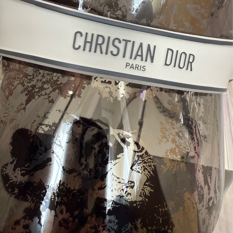 Dior Club V1U 象牙白花卉遮陽帽 全新品-1