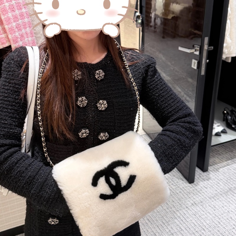 Chanel香奈兒25N滑雪系列毛毛手套套-1