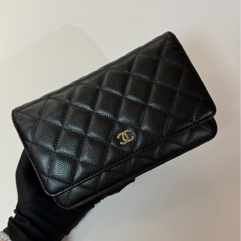 Chanel WOC 黑金 荔枝牛皮-1