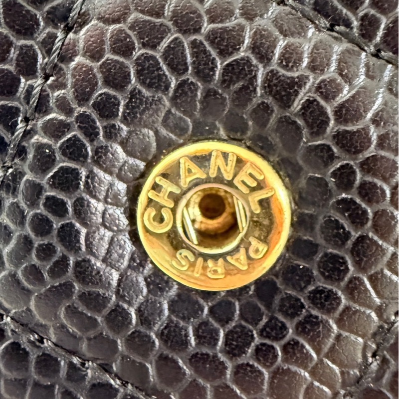 Chanel WOC 黑金 荔枝牛皮-12