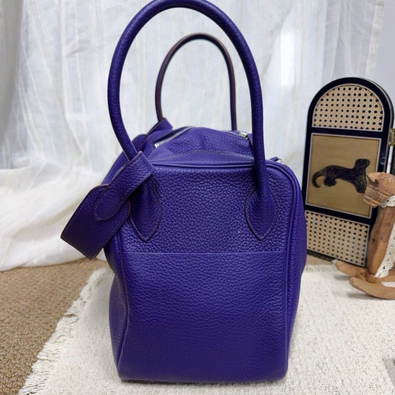 Hermes 愛馬仕Lindy34鳶尾紫金扣TC皮，框O刻-9