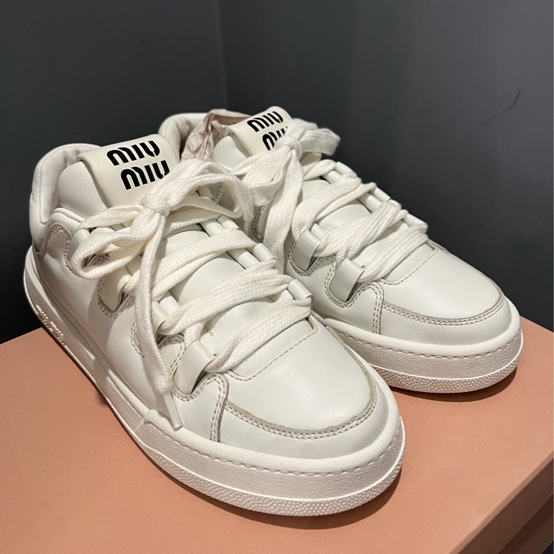 Miu Miu 爆款 小白鞋 休閒鞋 39號-3