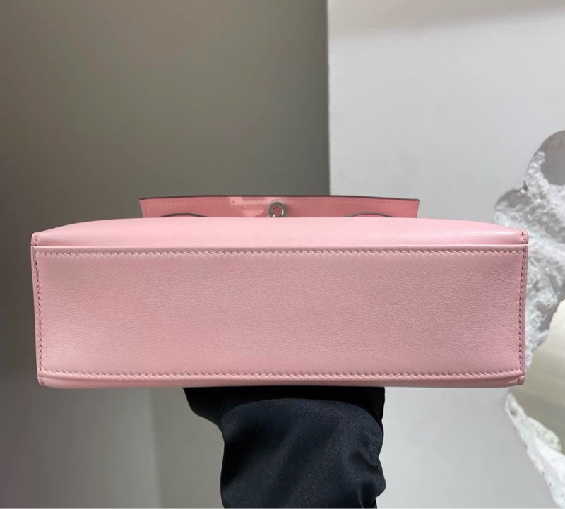 Hermes愛馬仕 mini kelly 一代 櫻花粉銀扣Swift皮 kelly pochette-4