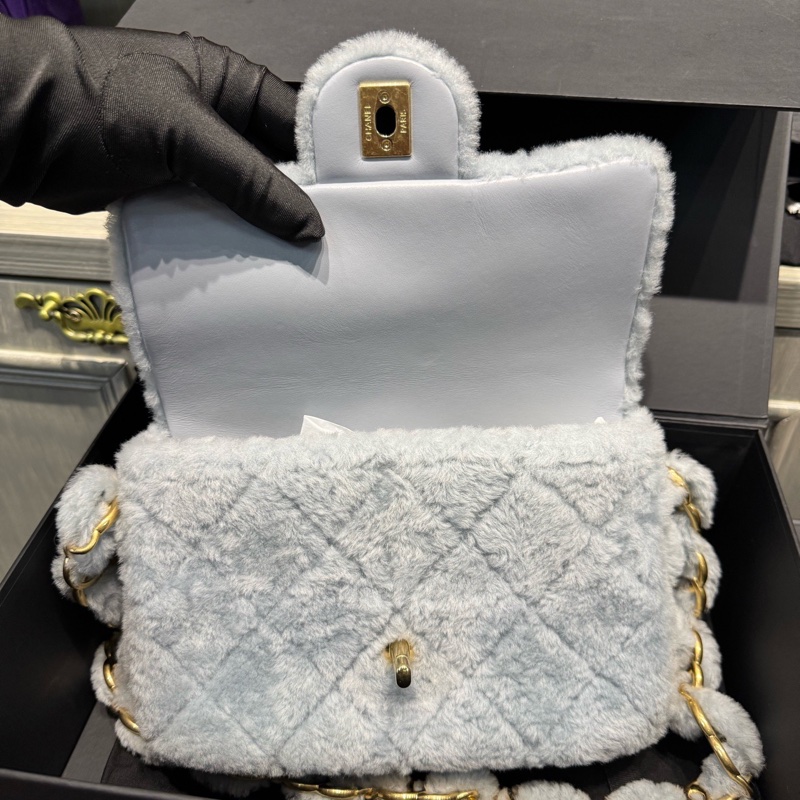 99新24KChanel香奈兒24k毛絨腋下包hobo-4