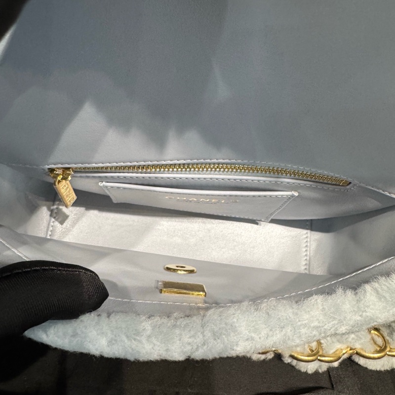 99新24KChanel香奈兒24k毛絨腋下包hobo-11