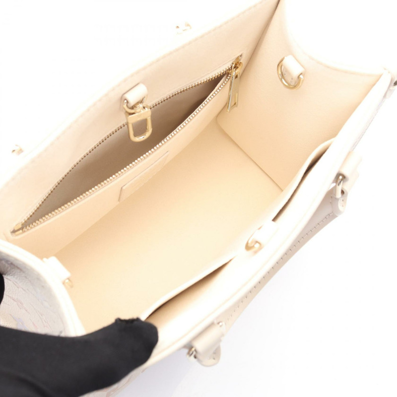 路易威登 OntheGo PM 單肩手提包 M25770 Monogram empreinte Dream Cream-2