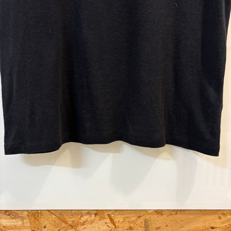 【美收精品】BURBERRY 黑金色短袖上衣 4-202【隔月月中將轉賣至日本 上架期限30天】-3