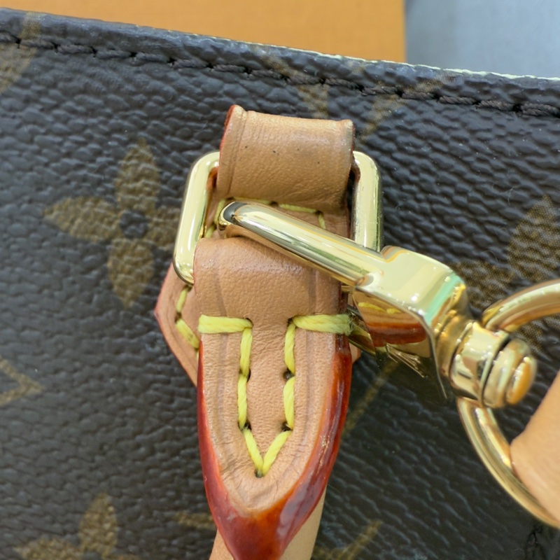 🍙LV 琴譜包🍙 無購證無發票/會介意的  勿詢問勿購買-23