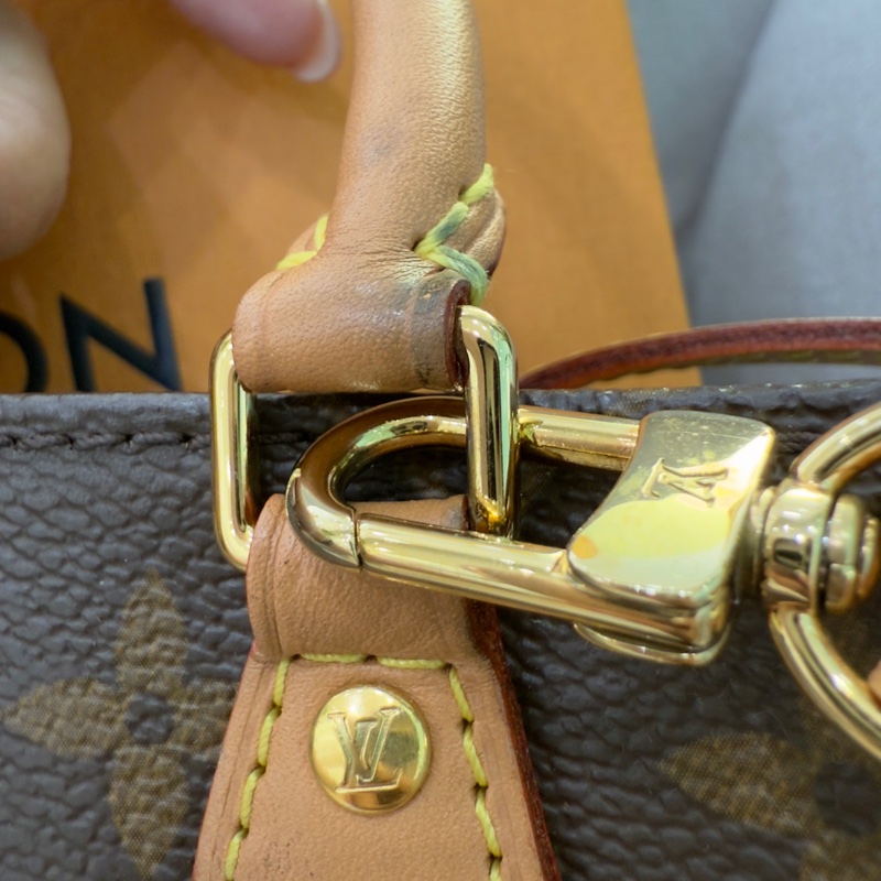 🍙LV 琴譜包🍙 無購證無發票/會介意的  勿詢問勿購買-25