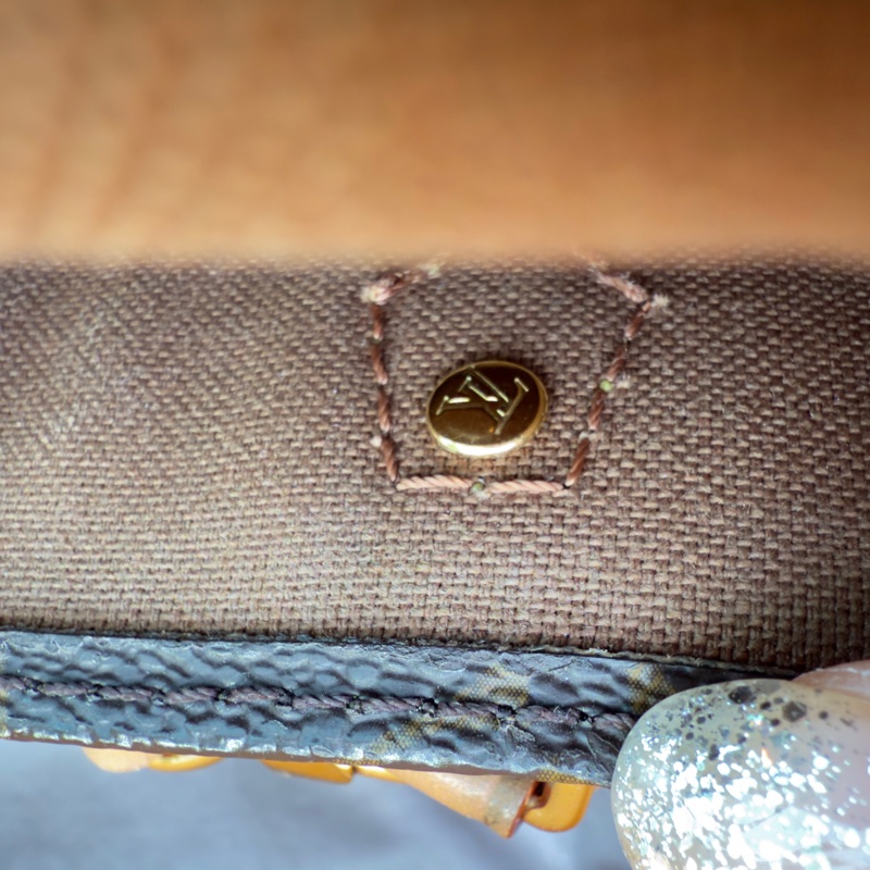 🍙LV 琴譜包🍙 無購證無發票/會介意的  勿詢問勿購買-32