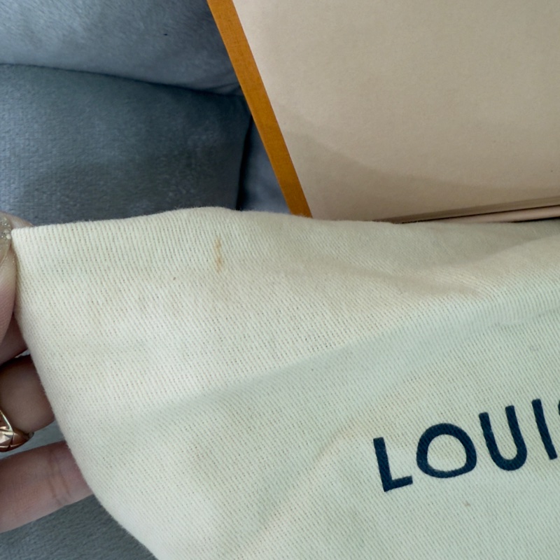 🍙LV 琴譜包🍙 無購證無發票/會介意的  勿詢問勿購買-36