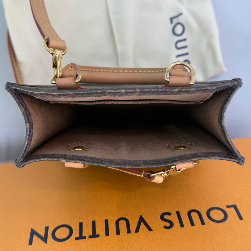 🍙LV 琴譜包🍙 無購證無發票/會介意的  勿詢問勿購買-40