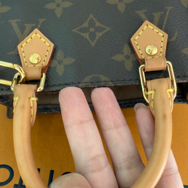 🍙LV 琴譜包🍙 無購證無發票/會介意的  勿詢問勿購買-43