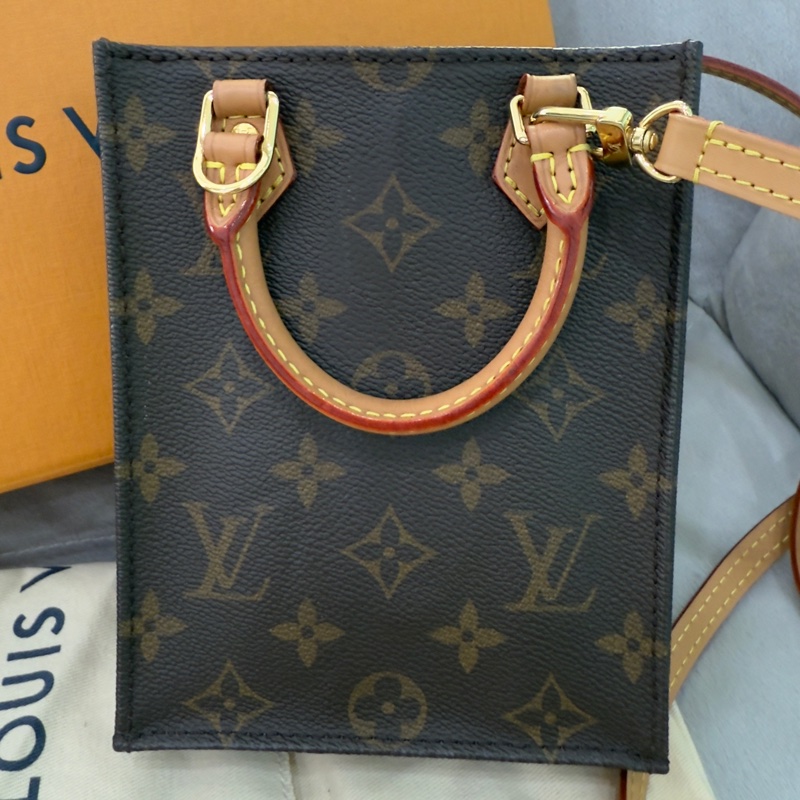 🍙LV 琴譜包🍙 無購證無發票/會介意的  勿詢問勿購買-59