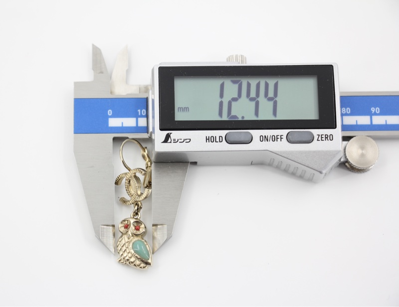 Chanel 18C 金屬貓頭鷹CC Logo吊墜耳環-12