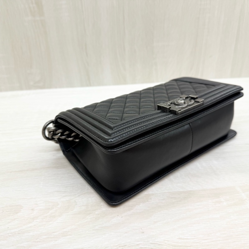 CHANEL黑色羊皮復古銀釦BOY25cm/A67086-7