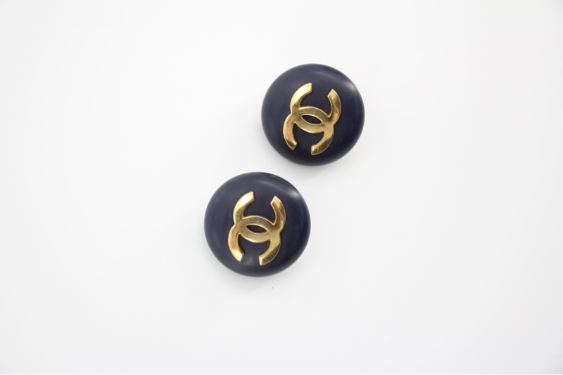 Chanel Vintage 87 樹脂海軍藍CC Logo大圓形耳環-8