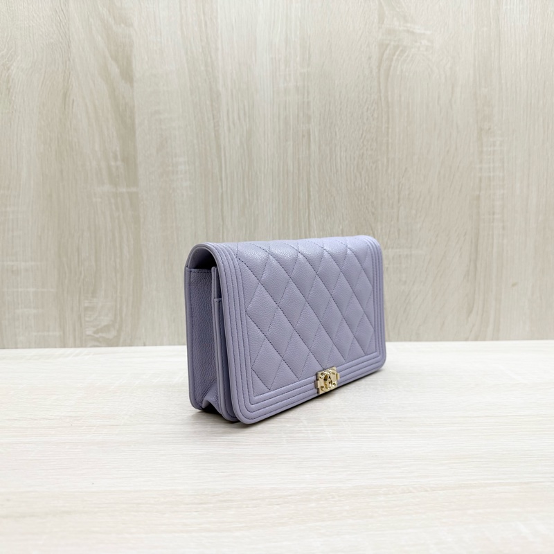 CHANEL薰衣草粉紫色荔枝牛皮淡金釦BOY WOC-3