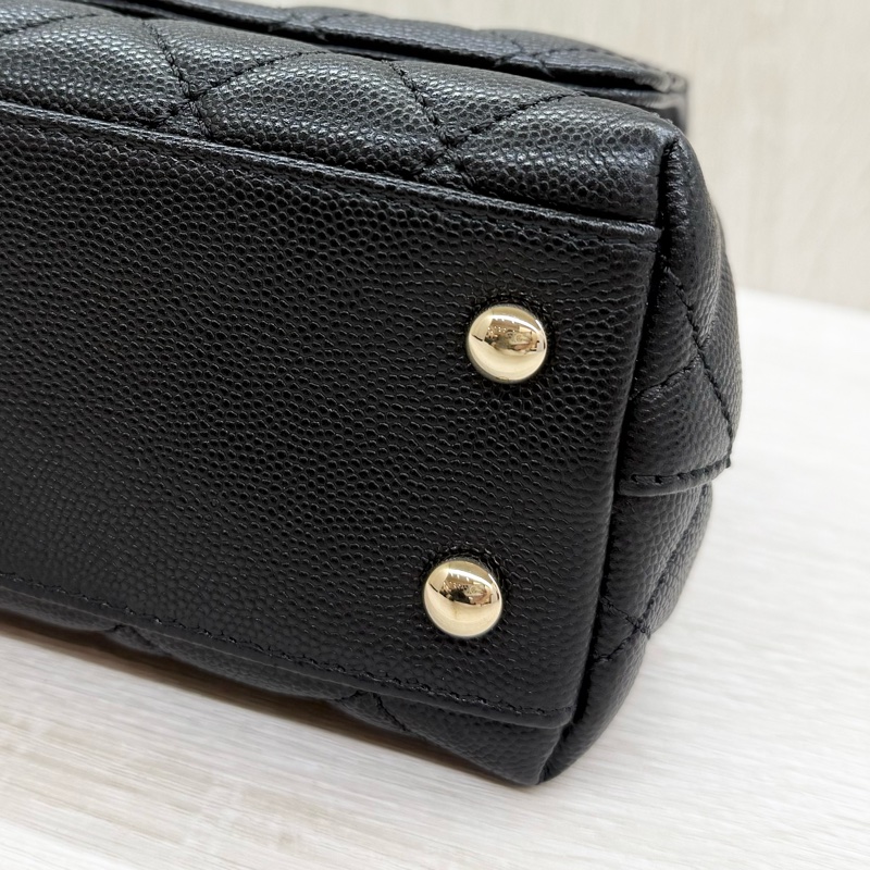 CHANEL黑淡金釦荔枝皮MINICOCO HANDLE /AS2215-18