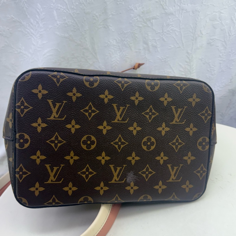 Louis Vuitton Neo Noe Bag-13