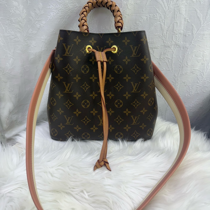 Louis Vuitton Neo Noe Bag-18