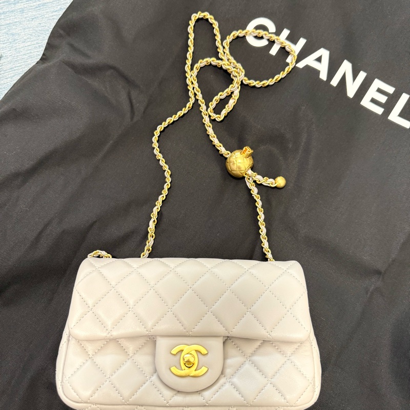 Chanel 🪐金球💫經典調節金球淡灰色19公分仙女包-2