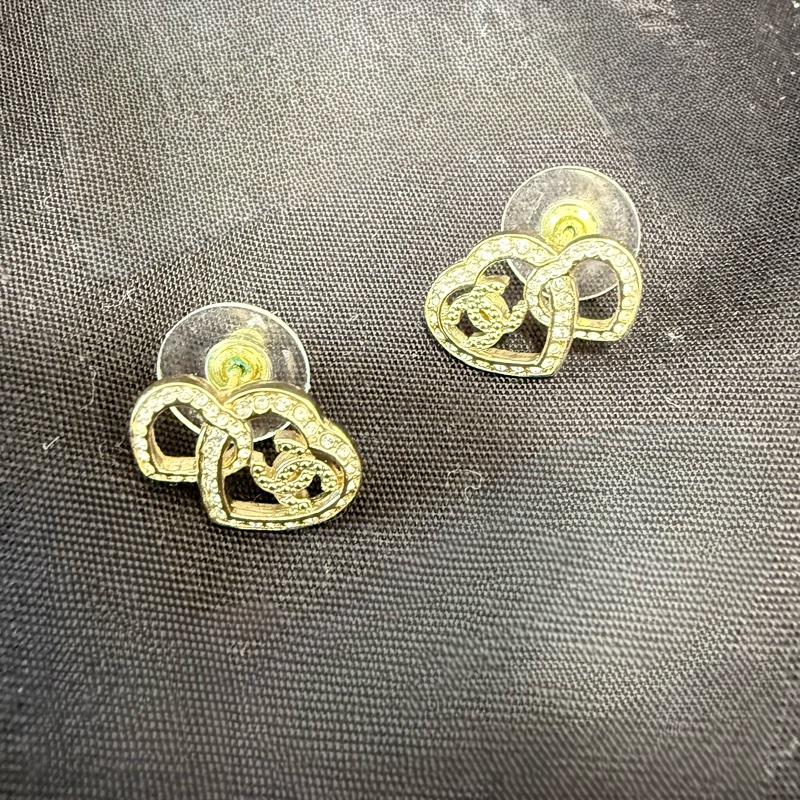 Chanel. ✨氣質雙愛心耳環✨-1