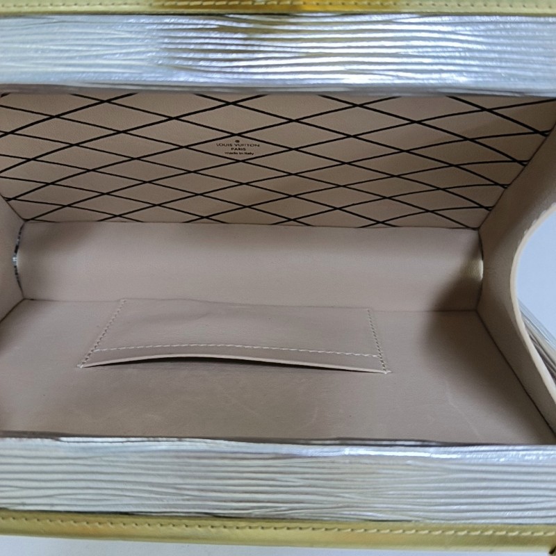 LOUIS VUITTON PETITE MALLE 銀色EPI 牛皮水波紋單肩包斜挎包 金色銀色五金 可拆卸肩帶-6