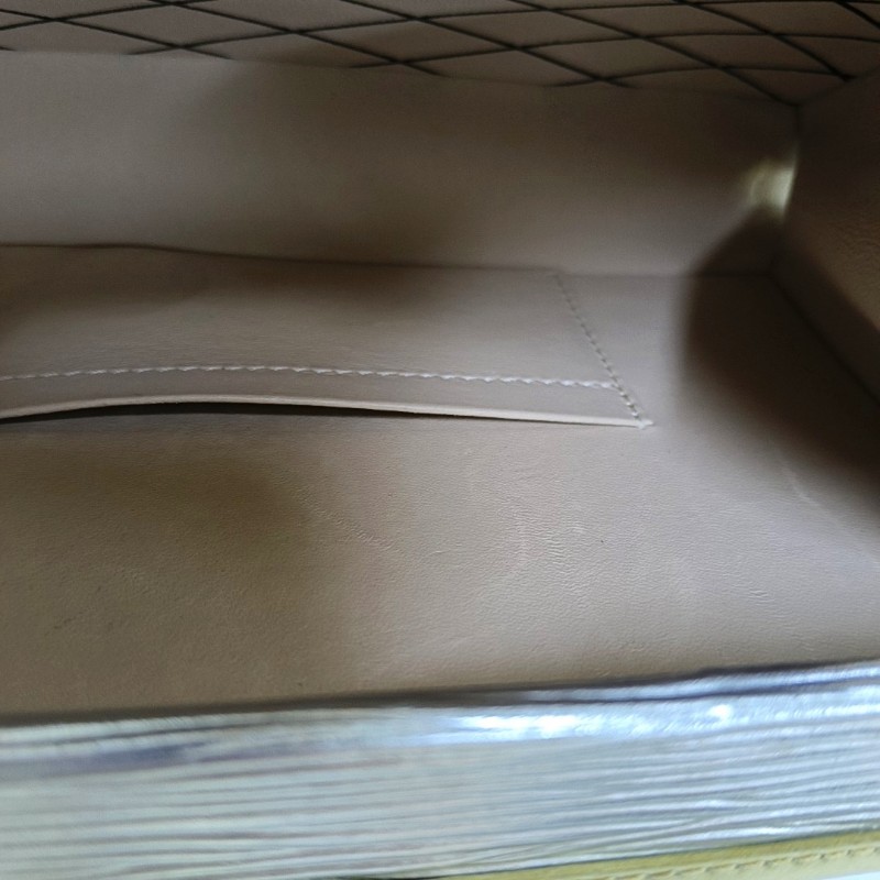 LOUIS VUITTON PETITE MALLE 銀色EPI 牛皮水波紋單肩包斜挎包 金色銀色五金 可拆卸肩帶-13