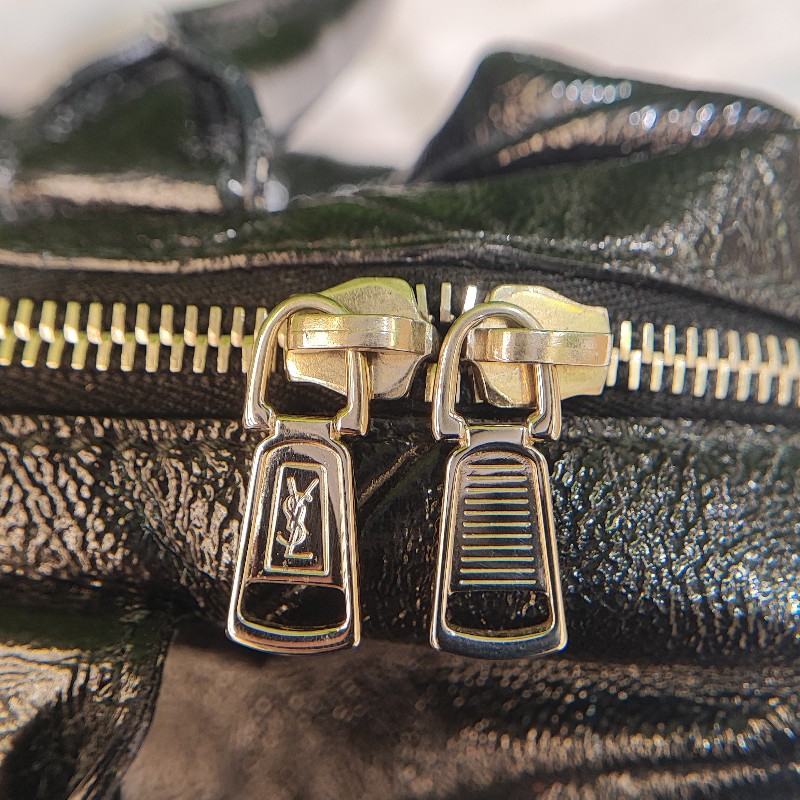 Yves Saint Laurent Hand Bag-15