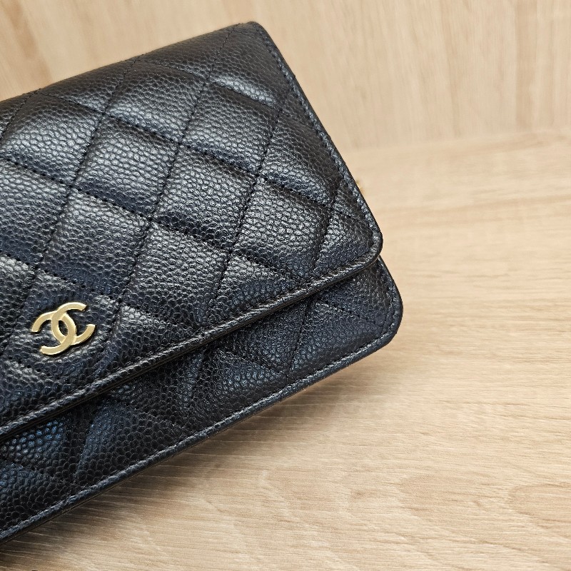 [晶片款品況新❣️] Chanel黑荔枝皮金釦WOC斜背包-3