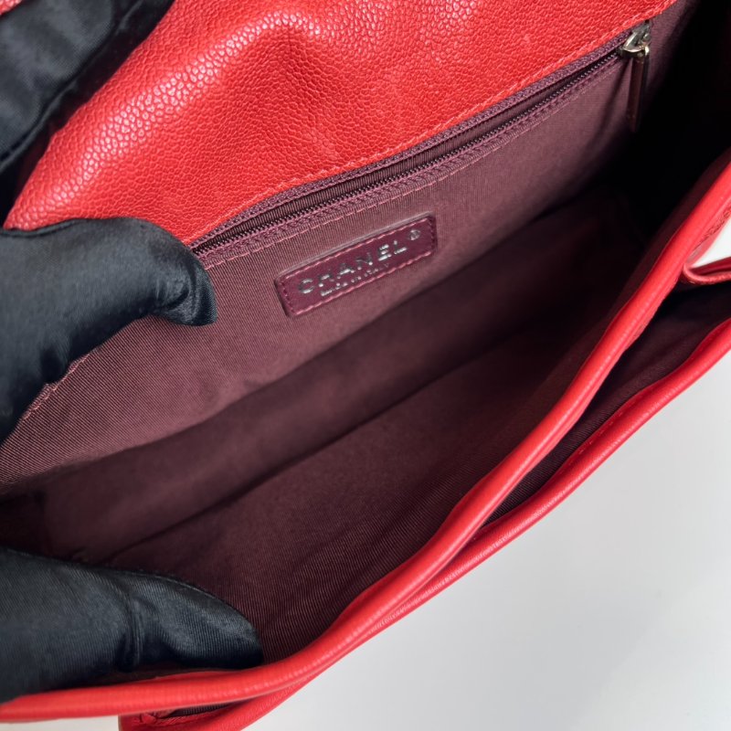 CHANEL 15開 紅荔枝皮銀扣機場包-7