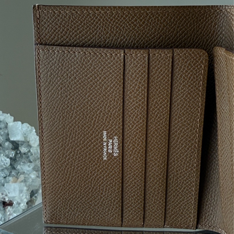 HERMES 金棕色短夾-4