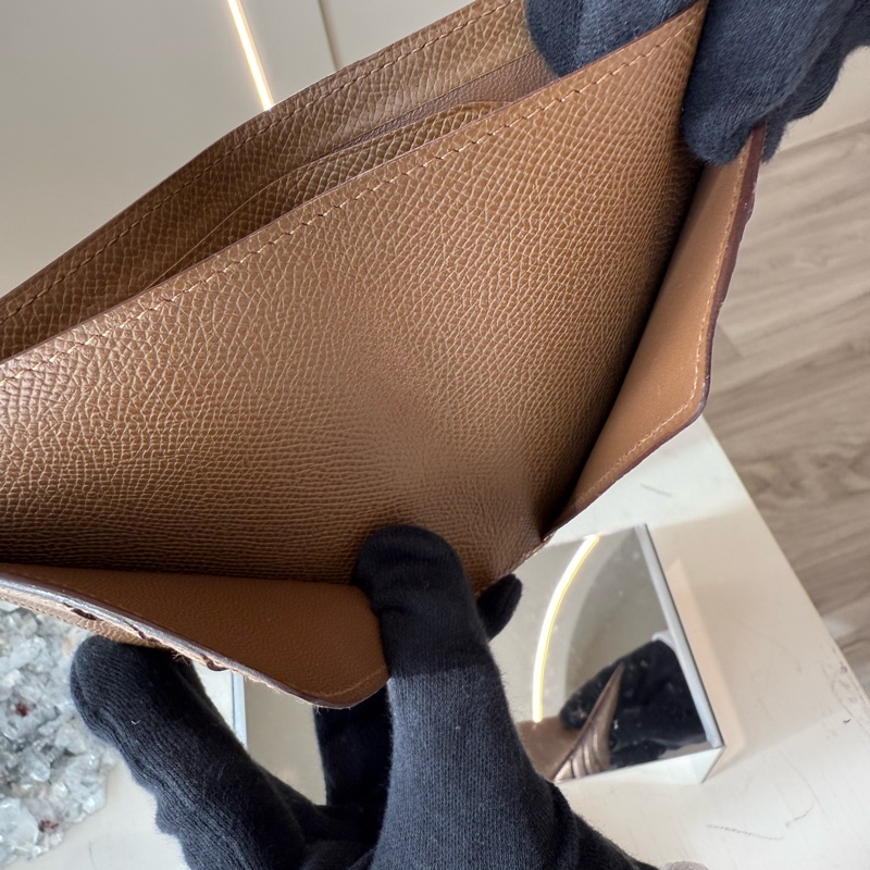 HERMES 金棕色短夾-8