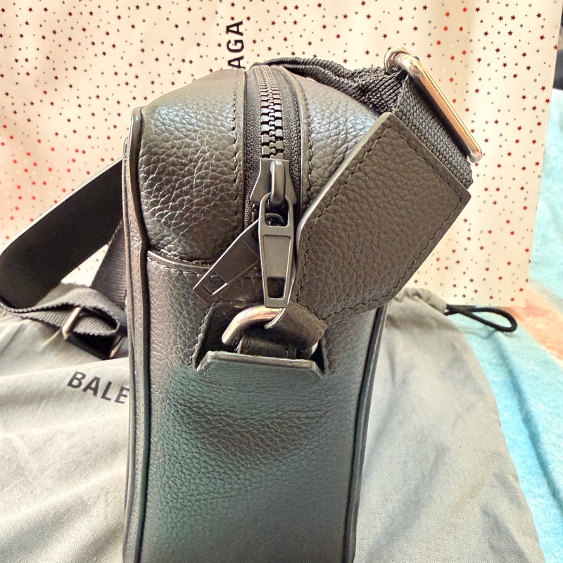 巴黎世家Balenciaga car camera bag真皮輪胎相機包 黑色-12