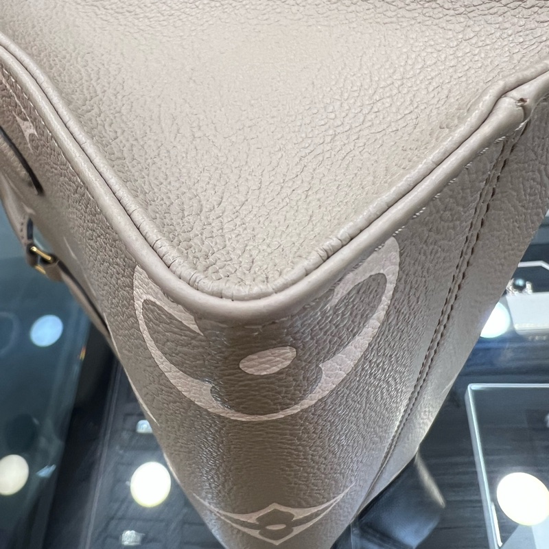 LV OnTheGo手提肩背包 斑鳩灰-10