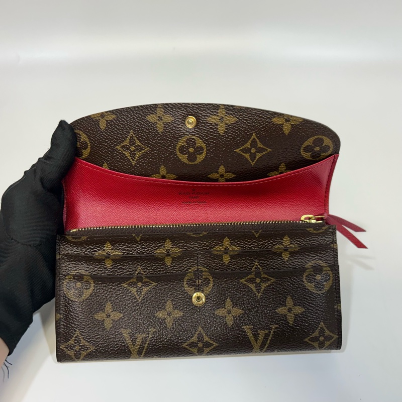 LV原花弧形下蓋Emilie桃紅色長夾-7