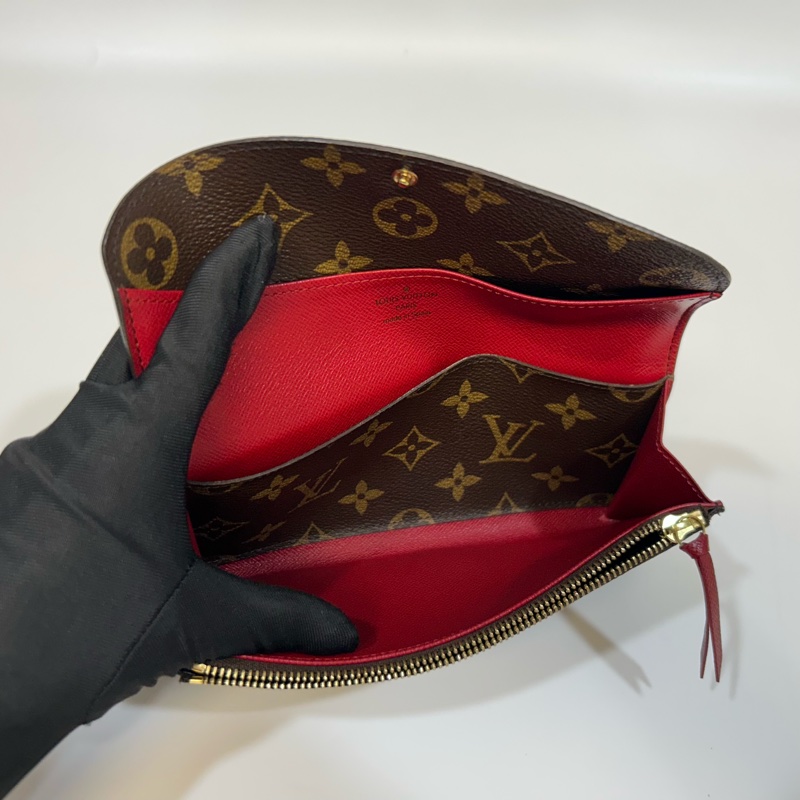 LV原花弧形下蓋Emilie桃紅色長夾-9