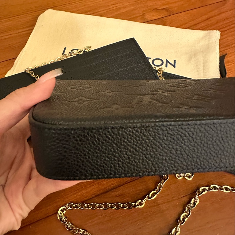 Lv黑壓紋三合一超好用斜背包-8