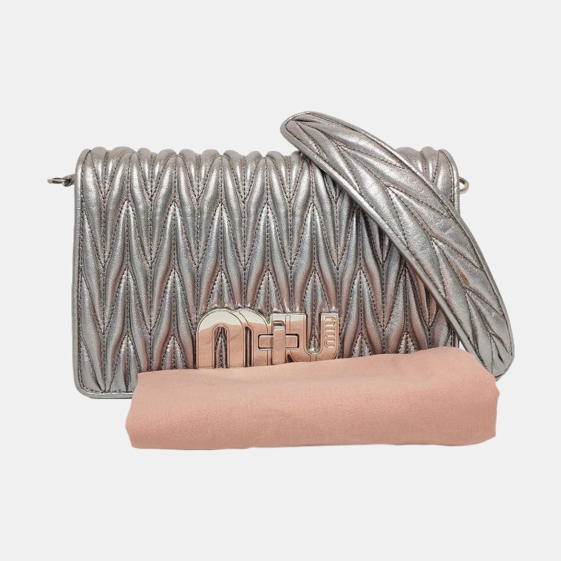 Miu Miu銀色羊皮絎縫單肩包 銀色五金 可拆卸肩帶-7