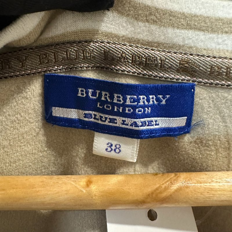 【美收精品】BURBERY 米白色條紋長袖上衣 4-206【隔月月中將轉賣至日本 上架期限30天】-2