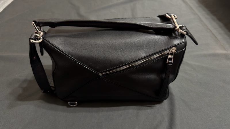 loewe puzzle 黑色中號-1