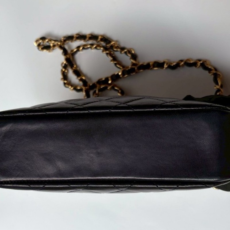 Chanel 金鍊深藍皮菱格長肩側包-11